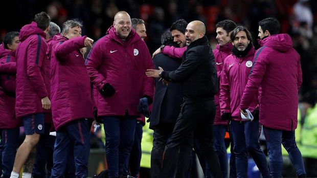 Manchester City dinilai berlebihan melakukan selebrasi sehingga menyinggung Jose Mourinho dan sejumlah pemain MU. (