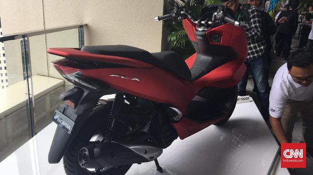 Banting Harga PCX, Honda Yakin Bisa Jegal Yamaha NMAX