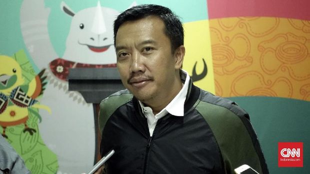 Imam Nahrawi berharap, pasangan Kevin/Marcus tidak cepat puas dan tetap berlatih keras.