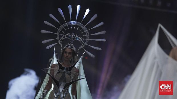 'Equilibrium', Ledakan Imajinasi Rinaldy A Yunardi