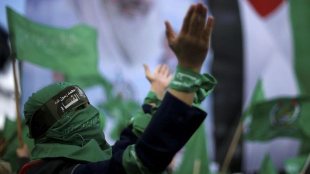 Israel menyebut Iran mendukung Hamas.