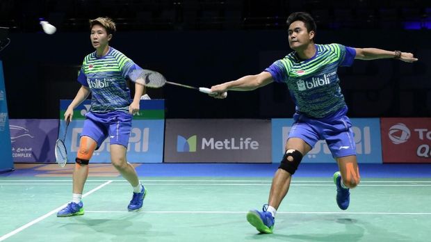 Tontowi Ahmad/Liliyana Natsir berhasil memenangkan laga perdana di BWF Super Series Finals.