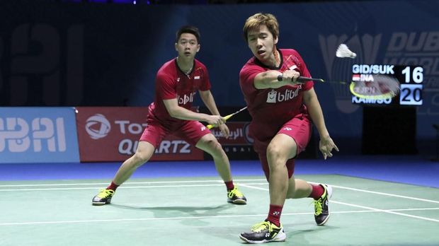 Kevin/Marcus mencetak sejarah sebagai ganda putra pertama yang mampu merebut tujuh gelar Super Series dalam satu kalender tahun.