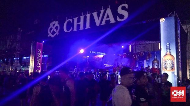 DJ Hardwell 'Genjot' Partygoers yang Kelelahan di DWP