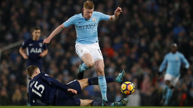 Kevin De Bruyne jadi pembeda di lini tengah Manchester City.