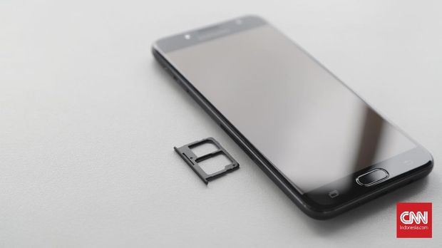 Menjajal Kamera Ganda Galaxy J7+ vs Note 8