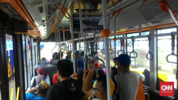 Menjajal Bus Gratis 'Tanah Abang Explorer'