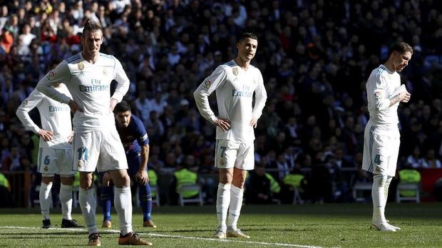 Real Madrid mengalami kekecewaan besar usai kalah telak dari Barcelona di kandang.