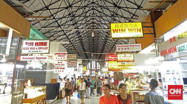 Area utama Pasar Bogyoke Aung San (Scott) Market yang banyak menjaja suvenir khas Myanmar.