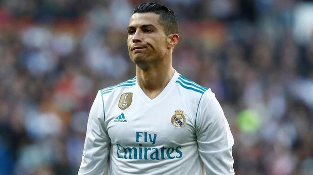 Cristiano Ronaldo dirumorkan ingin segera pergi dari Real Madrid. (