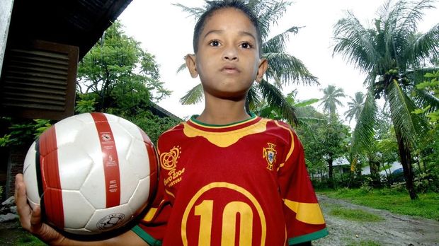 Martunis menjadi terkenal setelah selamat dari tragedi tsunami pada 2004.