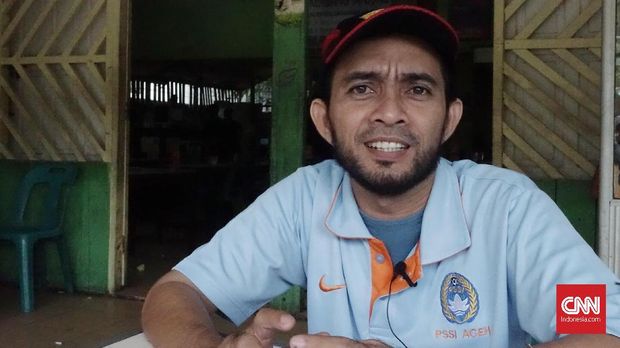 Manajer Martunis, Munawardi, ketika melakukan wawancara dengan CNNIndonesia.com.