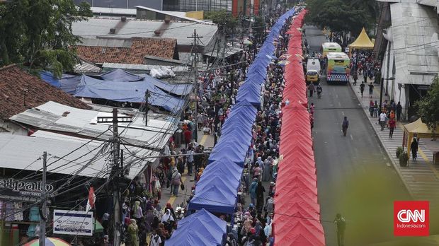 Cerita Sopir Angkot Tanah Abang Morat-Marit Kejar Setoran