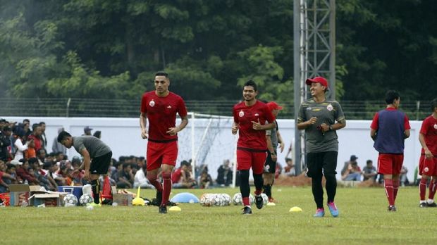 Persija Jakarta bakal mendapat kemudahan jika menggunakan Stadion Singaperbangsa sebagai kandang mereka.