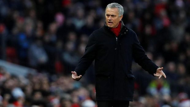 Usain Bolt ingin Jose Mourinho mendatangkan penyerang baru pada bursa transfer Januari ini.