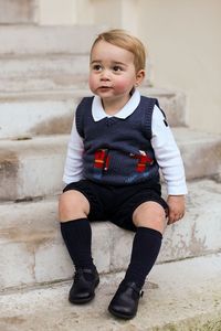 Ini Dia Alasan Pangeran George Selalu Pakai Celana Pendek