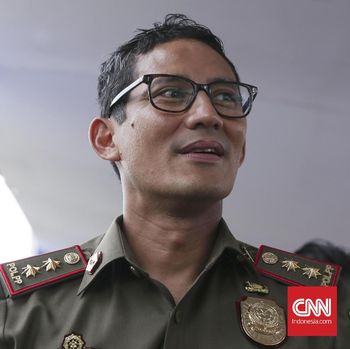 Sandi Pertimbangkan Lahan Milik Lulung untuk PKL Tanah Abang