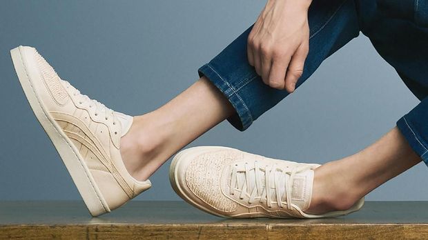 Menjajal 3 Sepatu Kece untuk Liburan Akhir Tahun