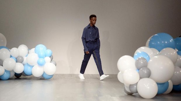Tinie Tempah Bikin Gebrakan di London Fashion Week Men's 2018
