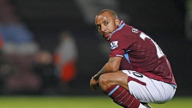 Julien Faubert pernah berseragam West Ham United.