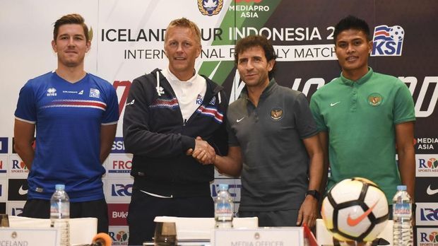 Heimir Hallgrimsson dan timnas Islandia akan menghadapi Timnas Indonesia malam ini.