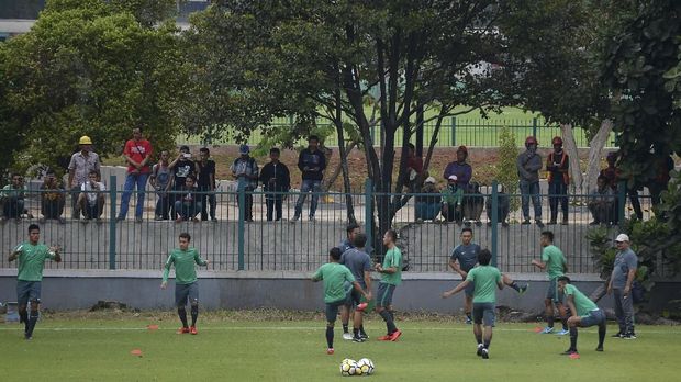 Timnas Indonesia fokus dalam memperkuat hubungan antarpemain dan membentuk tim yang solid selama pemusatan latihan satu minggu ke depan.