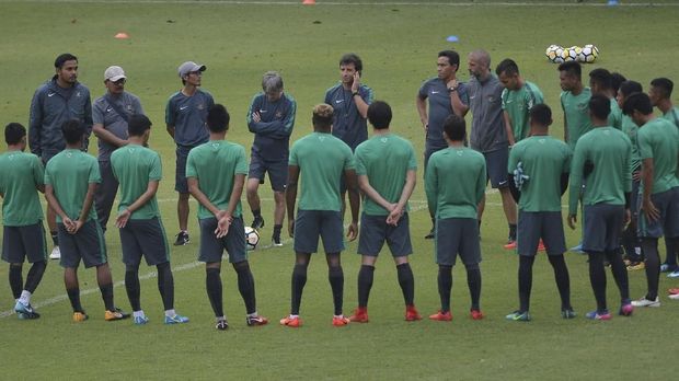 Timnas Indonesia bakal kedatangan pemain baru untuk pemusatan latihan Selasa (16/1).