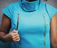 Keren! Ibu Ini Bikin Baju Khusus Menyusui yang Kece Lho