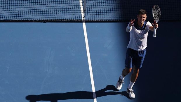 Novak Djokovic menjaga peluang meraih gelar ketujuh di Australian Open.