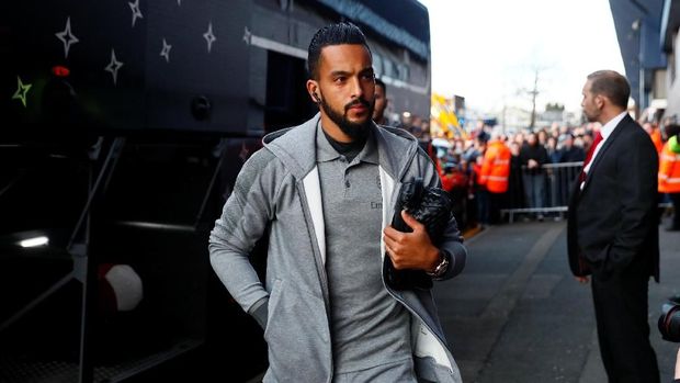 Theo Walcott yakin kepindahannya ke Everton akan membuatnya bangkit.