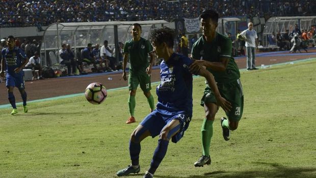 Persib kalah 0-2 dari PSMS pada laga kedua Piala Presiden 2018.