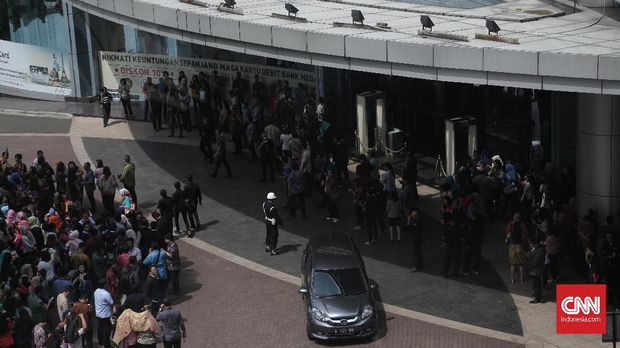 Gempa Guncang Jakarta, Warga Berhamburan Keluar