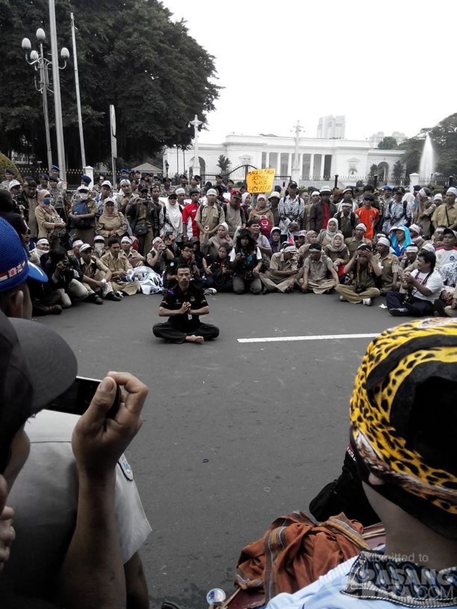 honorer di istana negara mayday massa guru honorer di istana negara