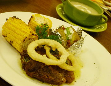 Hmm Juicy Yummy Texas BBQ Ribs dan Premium Steak