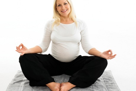 Yoga Saat Hamil Bisa Kurangi Depresi dan Tingkatkan Ikatan Batin Yoga Saat Hamil Bisa Kurangi Depresi dan Tingkatkan Ikatan Batin