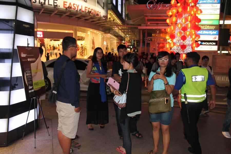 Ups! Ada Jasa Pijat Plus-plus di Bukit Bintang, KL