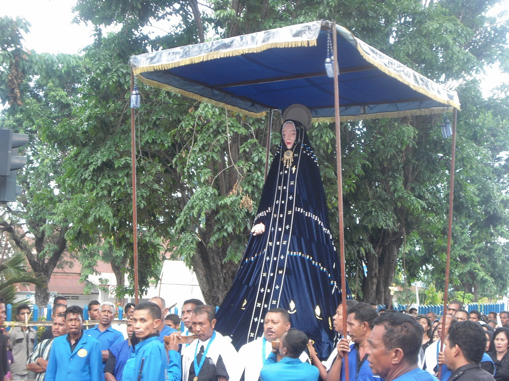 Patung Bunda Maria Bersedih di Larantuka