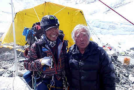 3 Kali Operasi Jantung, Kakek Ini Siap Jadi Pendaki Everest Tertua 3 Kali Operasi Jantung, Kakek Ini Siap Jadi Pendaki Everest Tertua