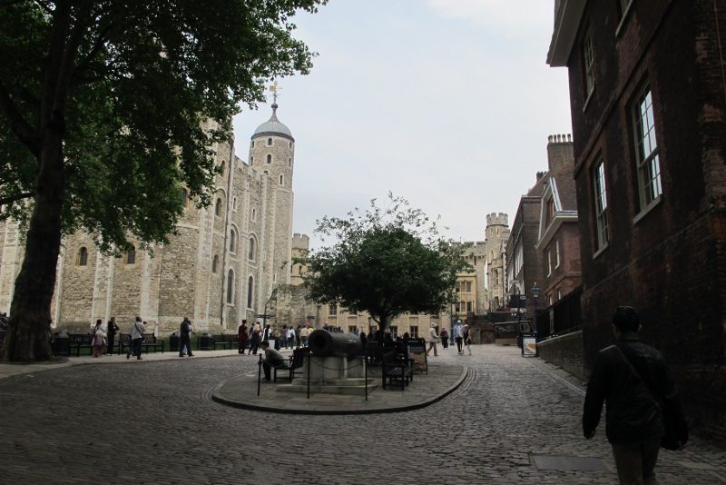 Kisah Horor Pemenggalan Ratu Inggris di Tower of London