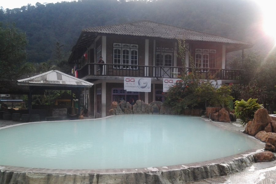 Wah Enaknya Berendam Air Panas di Berastagi