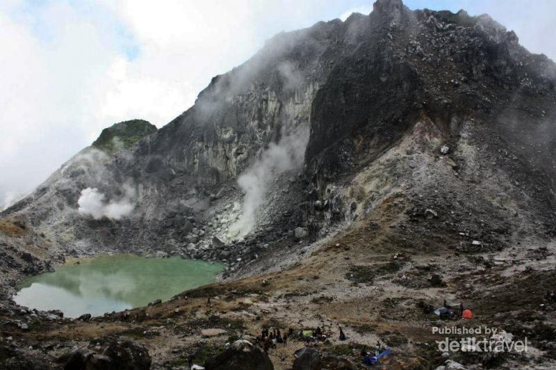 Mendaki Gunung  Sibayak  Seru 