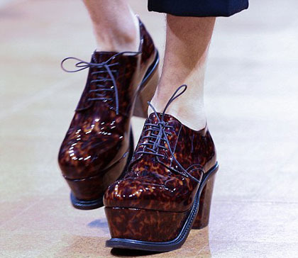 Men s Fashion  Week Tren Sepatu Hak Tinggi  Untuk Pria 