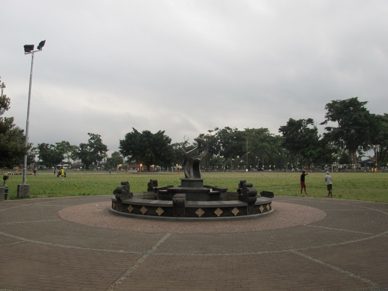 Nongkrong Asyik di Alun-alun Wonosobo