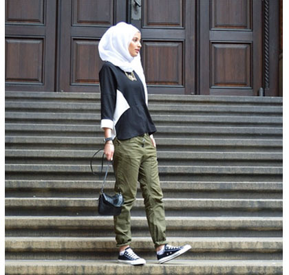 Hijab Style Gaya  Simple  untuk  Hangout  Ala Zizi Hijabers 