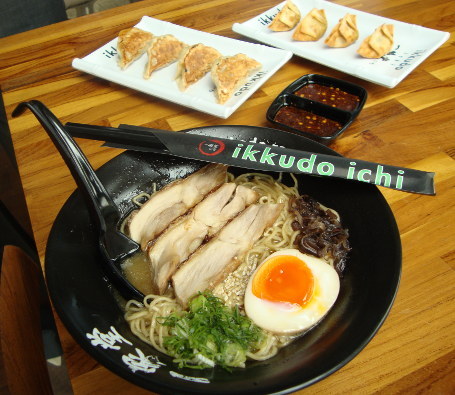 Ikkudo Ichi: Sedap Mantap Ramen Ayam Plus Gyoza Bakar Ayam 