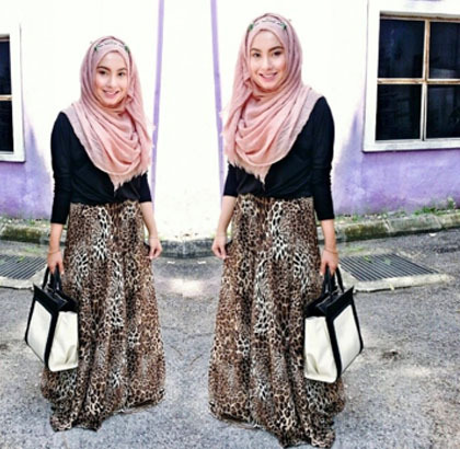 Hijab Style: Tampil Feminin dengan Rok Panjang Ala Si Manis Mya Zulkifli 5 Hijab Style: Tampil Feminin dengan Rok Panjang Ala Si Manis Mya Zulkifli 5