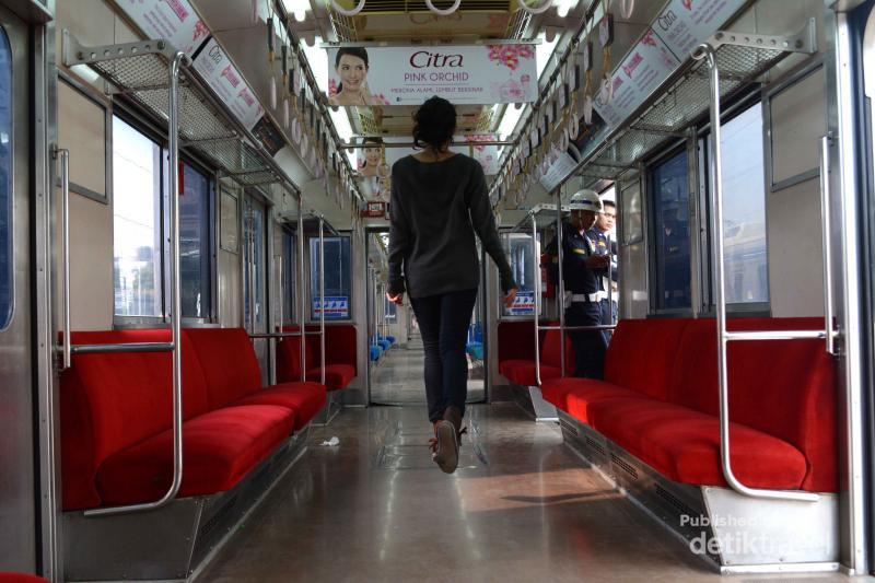 Melayang di Berbagai Destinasi Cantik Indonesia - 6