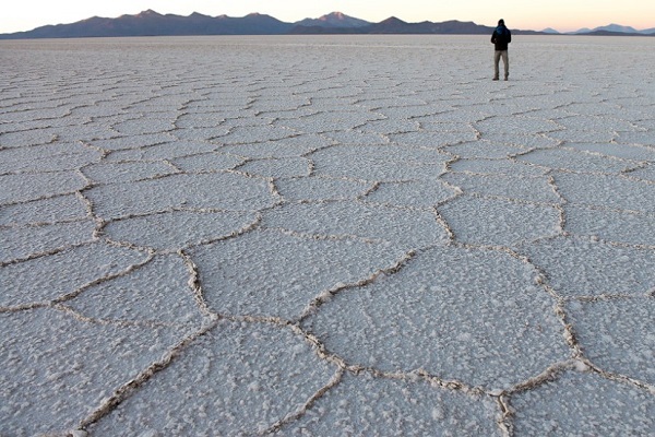 Aneh Tapi Nyata Pemandangan di Bolivia Seperti di Planet Lain