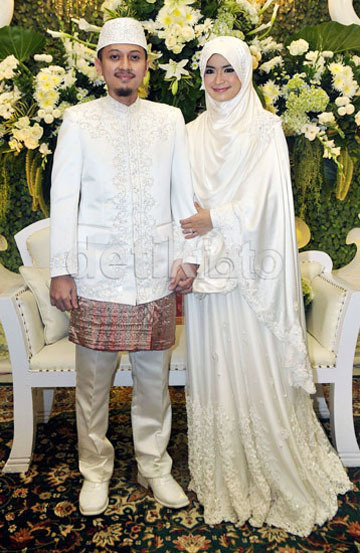 Inspirasi Busana Pengantin Syar'i Dari 5 Selebriti 