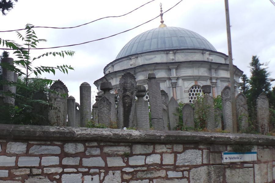 Ziarah ke Makam Sahabat Rasulullah di Istanbul